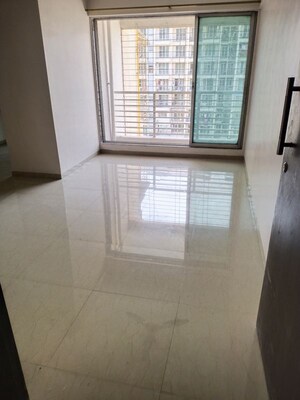 Room in 2 BHK Apartment at Dosti Heritage, Karanjade – for Rent