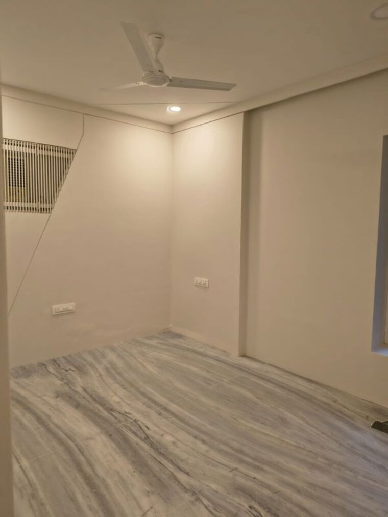Room, bandra west 3 Bedroom 1300 Sq.Ft. Apartment In Bandra West Mumbai 10583880