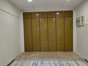 Bedroom in 3 BHK Apartment at Bandra West – for Rent