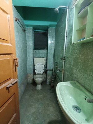 Bathroom in 3 BHK Apartment at Kalindi – for Sale