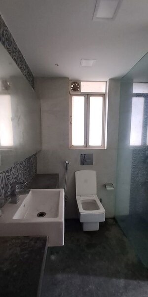 Bathroom in 3 BHK Apartment at Shivaji Park – for Rent