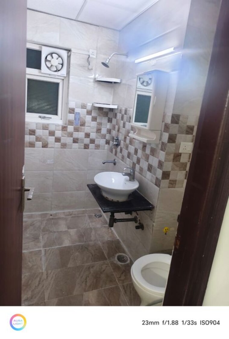 Bathroom, aims-golf-city 2 Bedroom 950 Sq.Ft. Apartment In Sector 75 Noida 10583921
