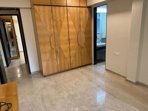 Bedroom in 4 BHK Apartment at Linking Road – for Rent