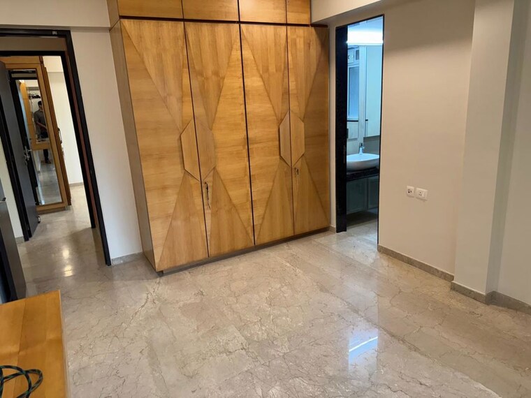 Bedroom, linking road 4 Bedroom 1250 Sq.Ft. Apartment In Linking Road Mumbai 10583923