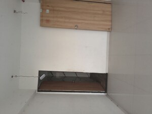Room in 1 BHK Apartment at Ghatkopar East – for Rent