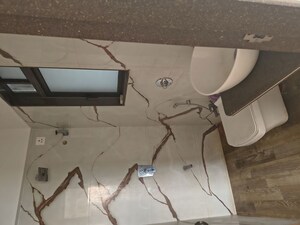Bathroom in 1 BHK Apartment at Ghatkopar East – for Rent
