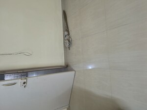 Furnished Amenities in 1 BHK Apartment at Pestom Sagar Colony, Chembur – for Rent