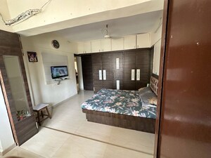 Room in 2 BHK Apartment at Kia Park Apartments, Andheri West – for Sale