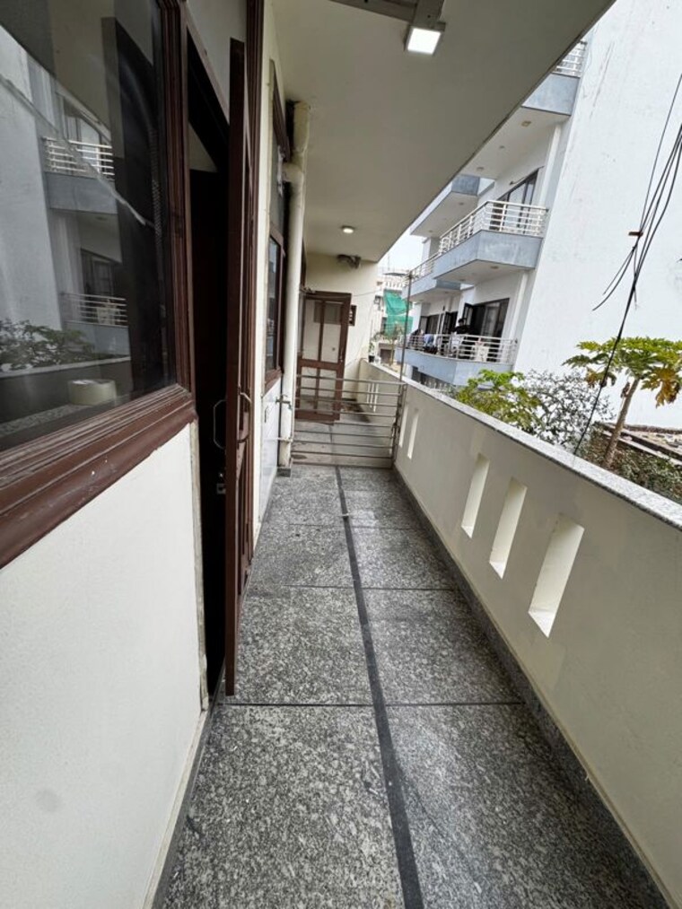 Balcony, sector 40 1 Bedroom 749 Sq.Ft. Builder Floor In Sector 40 Gurgaon 10583960