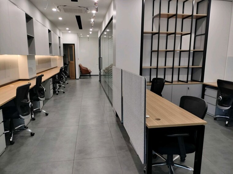 Team Area, marathon-futurex Commercial Office Space 1090 Sq.Ft. In Lower Parel Mumbai 10583966