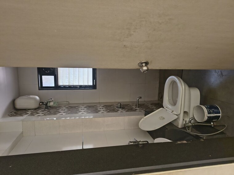 Bathroom, hdil-premier-exotica 2 Bedroom 600 Sq.Ft. Apartment In Kurla West Mumbai 10583970