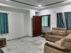 2 BHK + Extra Room Apartment For Rent in RR Residency Madhapur