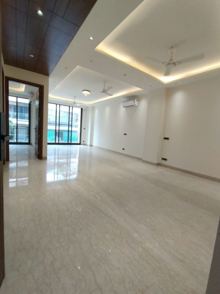 Room, greater kailash 3 Bedroom 1600 Sq.Ft. Builder Floor In Greater Kailash Delhi 10583977