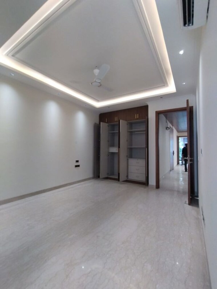 Room, greater kailash 3 Bedroom 1600 Sq.Ft. Builder Floor In Greater Kailash Delhi 10583977