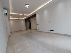 Room in 3 BHK Builder Floor at Greater Kailash – for Rent