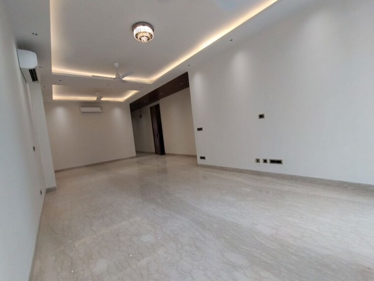 Room, greater kailash 3 Bedroom 1600 Sq.Ft. Builder Floor In Greater Kailash Delhi 10583977