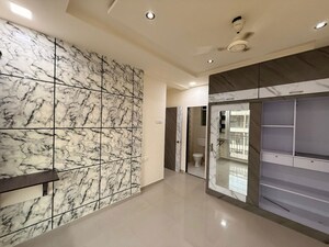 Room in 2 BHK Apartment at Tanvi Eminence, Mira Road – for Rent