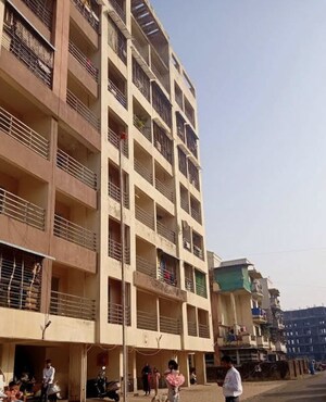  Apartment For Sale in Kamlakar Nagar