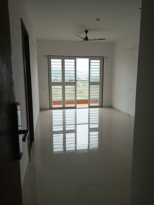 Room in 3 BHK Apartment at Kohinoor Sportsville, Hinjewadi – for Rent
