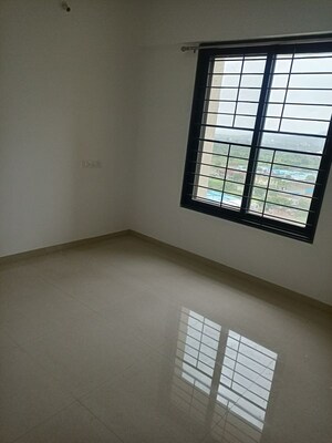 Room in 3 BHK Apartment at Kohinoor Sportsville, Hinjewadi – for Rent