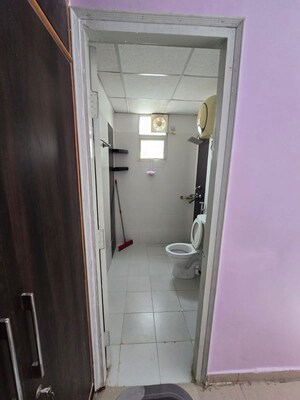 Bathroom in 2 BHK Apartment at Arjunganj – for Rent