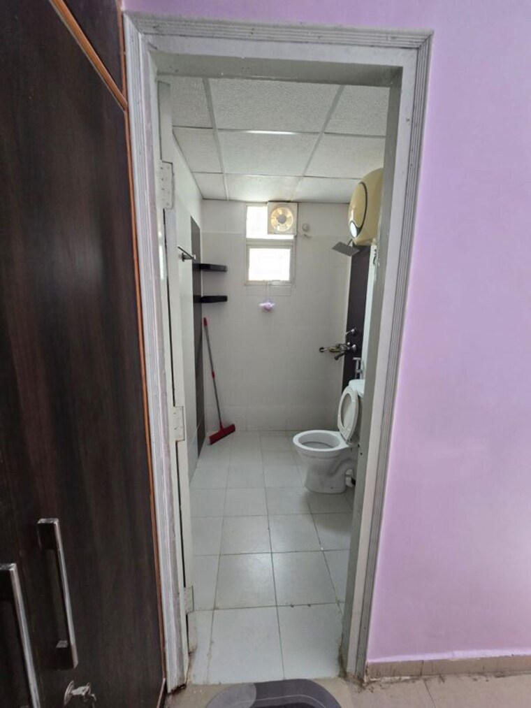 Bathroom, arjunganj 2 Bedroom 1100 Sq.Ft. Apartment In Arjunganj Lucknow 10584065