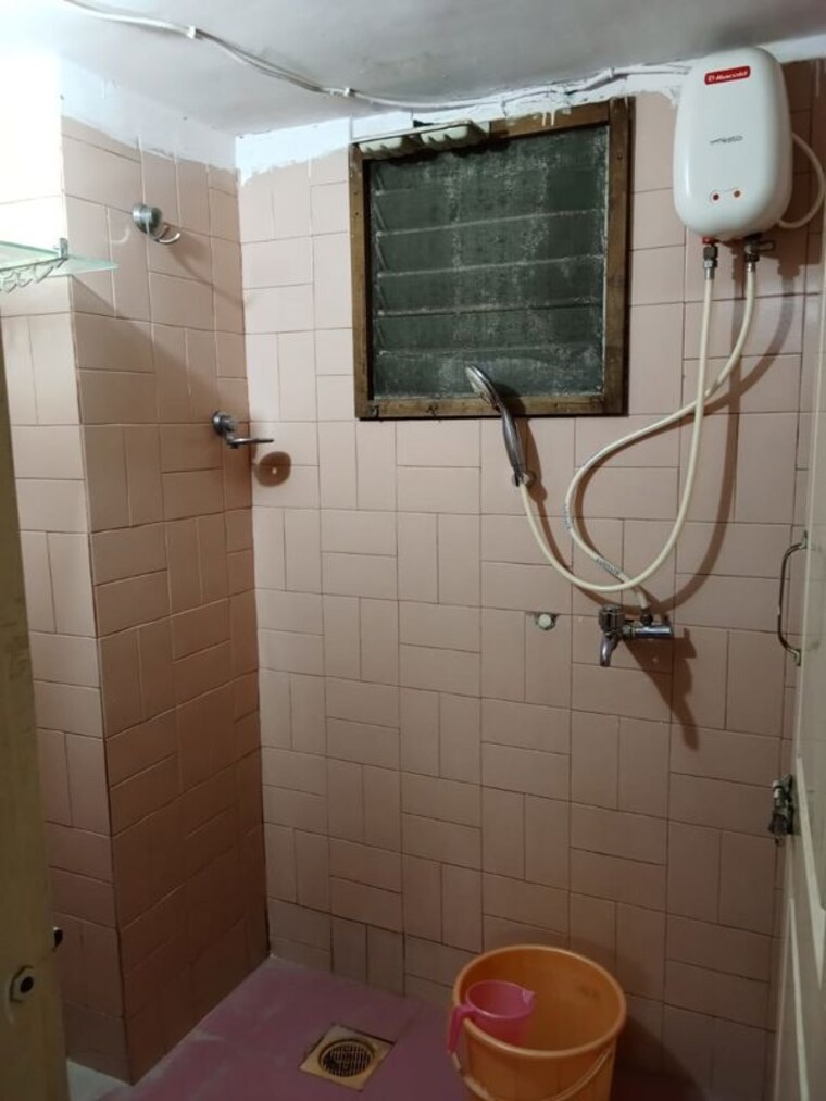 Bathroom, planet-powai-chs 2 Bedroom 893 Sq.Ft. Apartment In Powai Mumbai 10583987