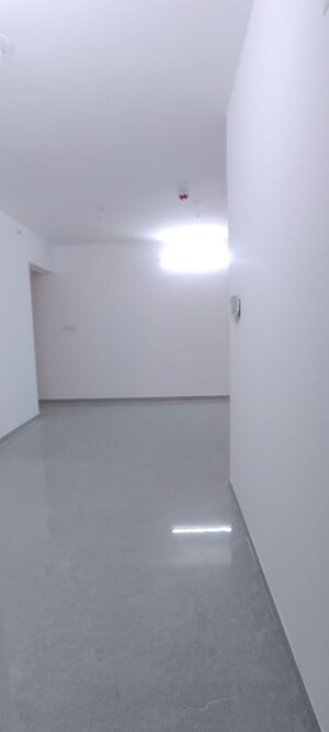 Room in 2 BHK Apartment at Zen Elite, Kharadi – for Rent
