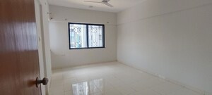 Room in 3 BHK Apartment at Gera Emerald City, Kharadi – for Rent