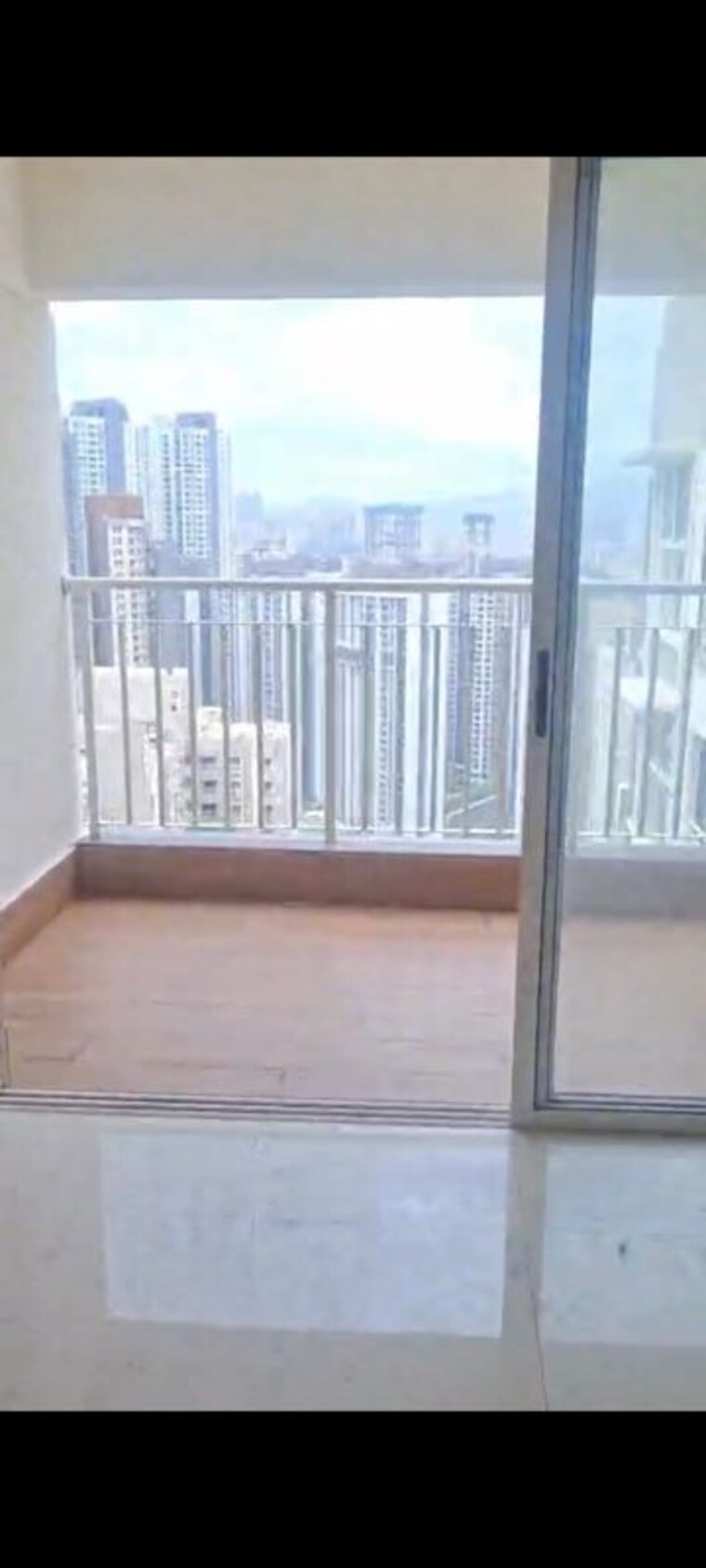 Balcony, lodha-amara 2 Bedroom 1050 Sq.Ft. Apartment In Kolshet Road Thane 10584175