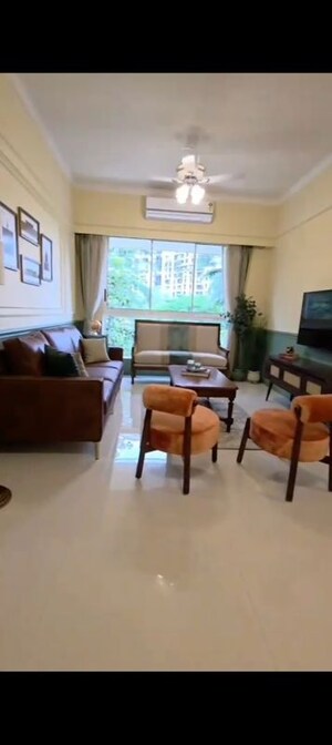 Team Area in 2 BHK Apartment at Kukreja Complex, Bhandup West – for Sale