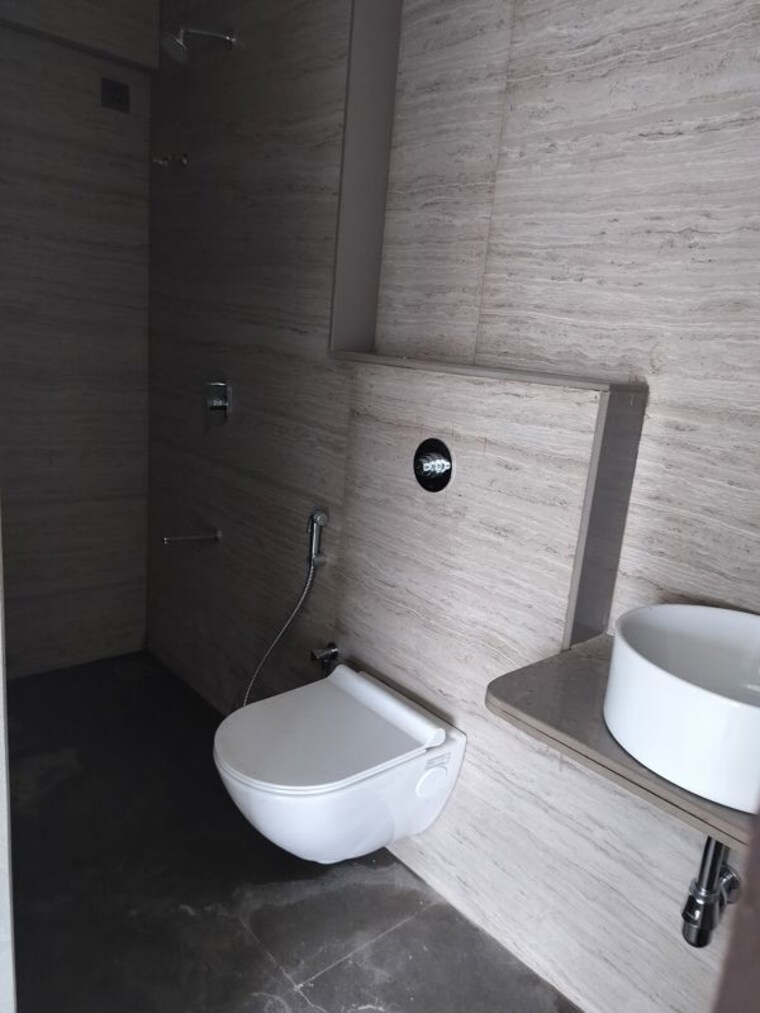 Bathroom, silver-serene-goregaon 2 Bedroom 690 Sq.Ft. Apartment In Goregaon West Mumbai 10584260