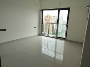 Room in 2 BHK Apartment at Silver Serene Goregaon, Goregaon West – for Rent
