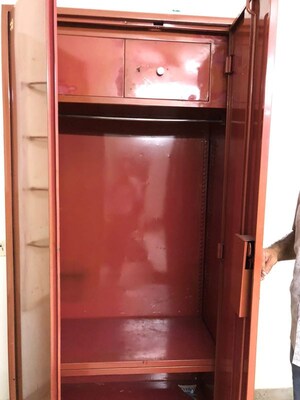 Furnished Amenities in 2 BHK Apartment at Lok Darshan, Andheri East – for Rent
