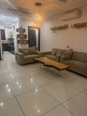 Living Room in 4 BHK Builder Floor at Sector 44 – for Rent