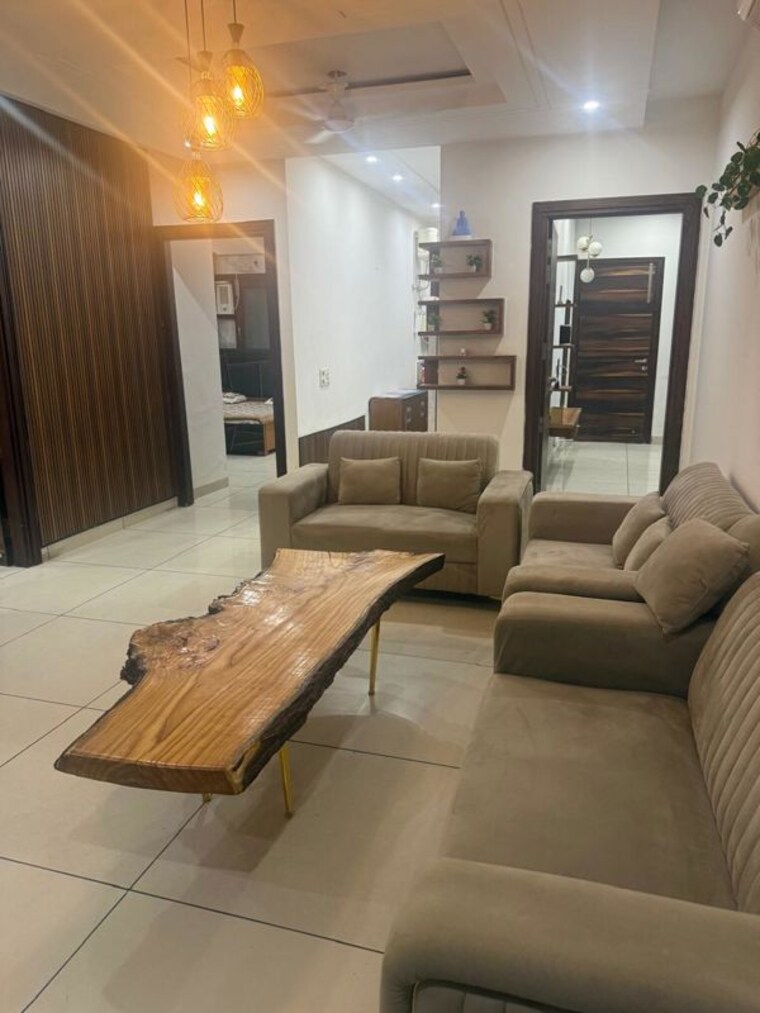 Living Room, sector 44 4 Bedroom 1800 Sq.Ft. Builder Floor In Sector 44 Chandigarh 10584281