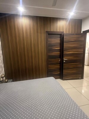 Room in 4 BHK Builder Floor at Sector 44 – for Rent