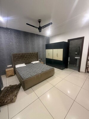 4 BHK Builder Floor For Rent in Sector 44