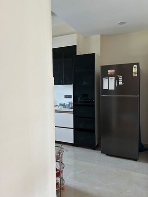 Room in 2 BHK Apartment at Ansal Plaza Sector-23, Sector 23 – for Rent
