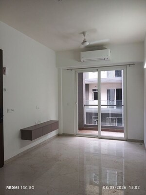 Hall in 2.5 BHK Apartment at Smart World Orchard, Sector 61 – for Sale