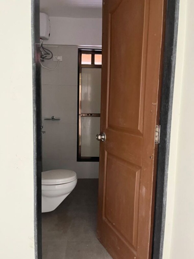 Bathroom, pratham-prerana-chs 2 Bedroom 725 Sq.Ft. Apartment In Andheri West Mumbai 10584308