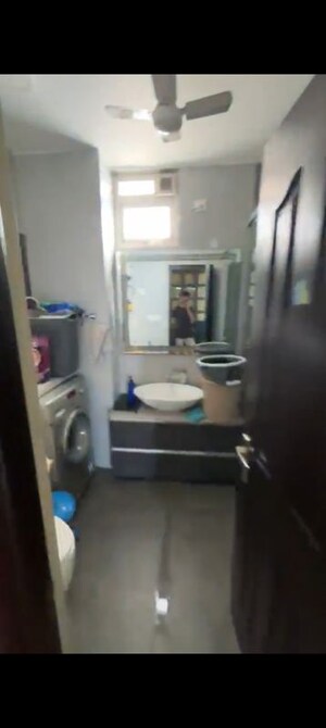 Bathroom in 5 BHK Apartment at Jaipuria Sunrise Greens, Ahinsa Khand 1 – for Sale