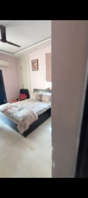 Bedroom in 5 BHK Apartment at Jaipuria Sunrise Greens, Ahinsa Khand 1 – for Sale