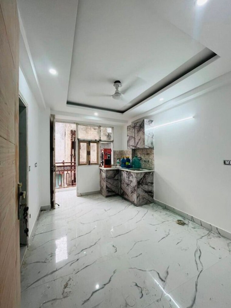 Living Room, freedom fighters enclave 1 RK 350 Sq.Ft. Apartment In Freedom Fighters Enclave Delhi 10584313