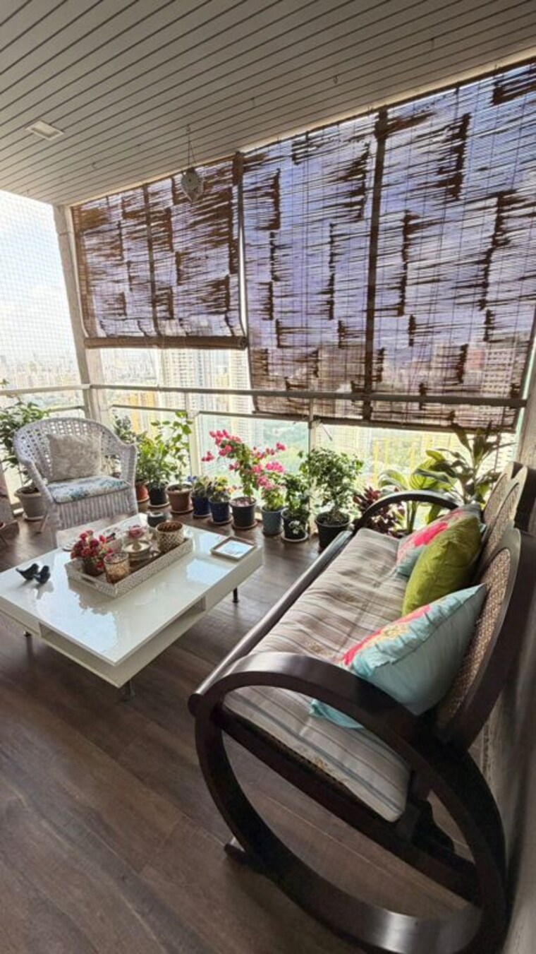 Balcony, wadhwa-imperial-heights 6 Bedroom 3500 Sq.Ft. Apartment In Goregaon West Mumbai 10584294