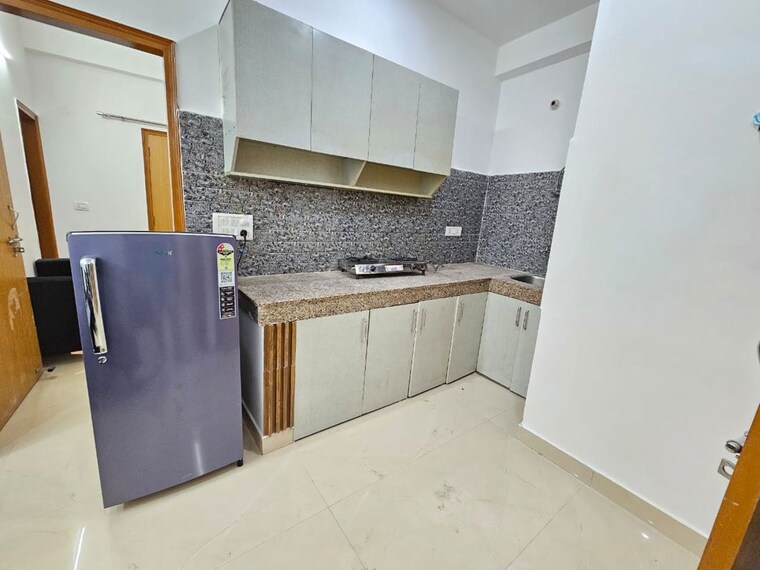 Kitchen, freedom fighters enclave 2 Bedroom 850 Sq.Ft. Apartment In Freedom Fighters Enclave Delhi 10584333