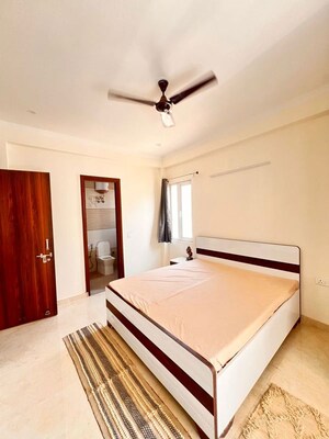 Bedroom in 1 BHK Builder Floor at Sector 32 – for Rent