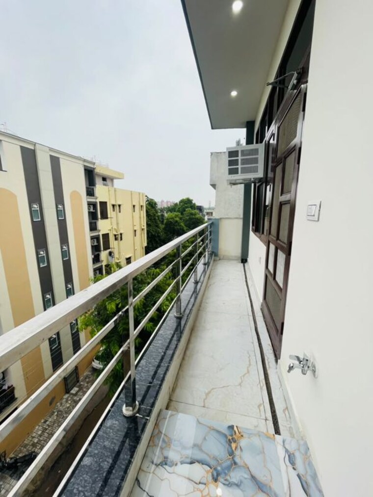 Balcony, sector 46 1 Bedroom 756 Sq.Ft. Builder Floor In Sector 46 Gurgaon 10584351