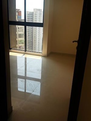 Room in 2.5 BHK Apartment at Lodha Casa Supremo, Mira Road East – for Rent