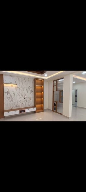Room in 5 BHK Villa at Bose Edifice, Kondapur – for Rent